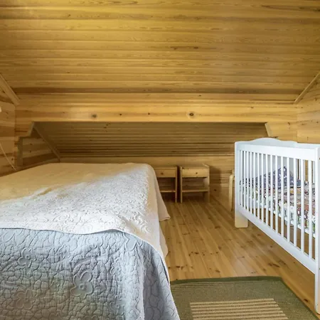 Maentyranta By Interhome * Lansi-Kalmari